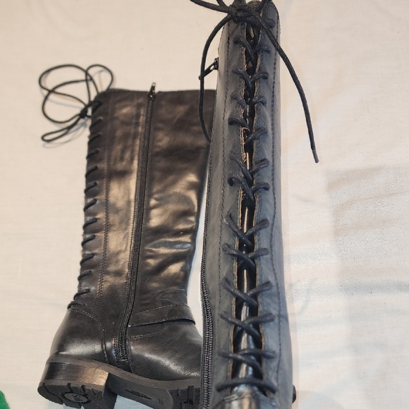 Sofft KRISTIE Knee High Leather Back Lace Up Boots - Picture 8 of 10
